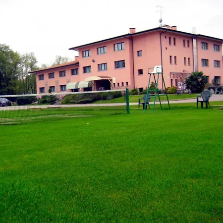 Al Ponte מלון Gradisca dʼIsonzo