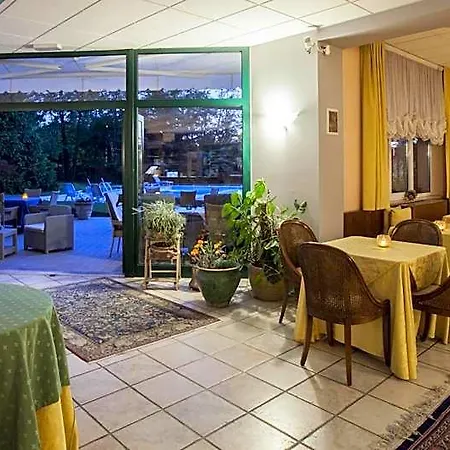 Al Ponte Hotel